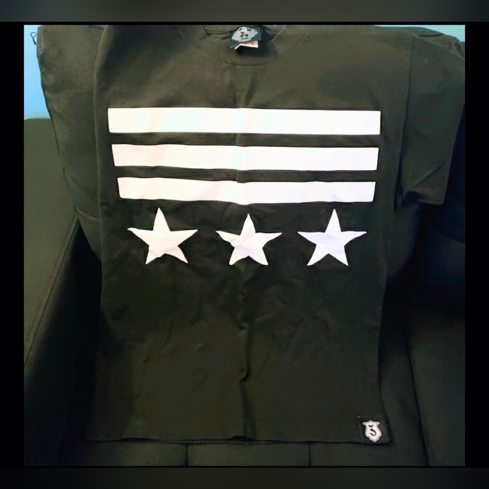 Euc Inner Circle Clothing graphic shirt mens Small